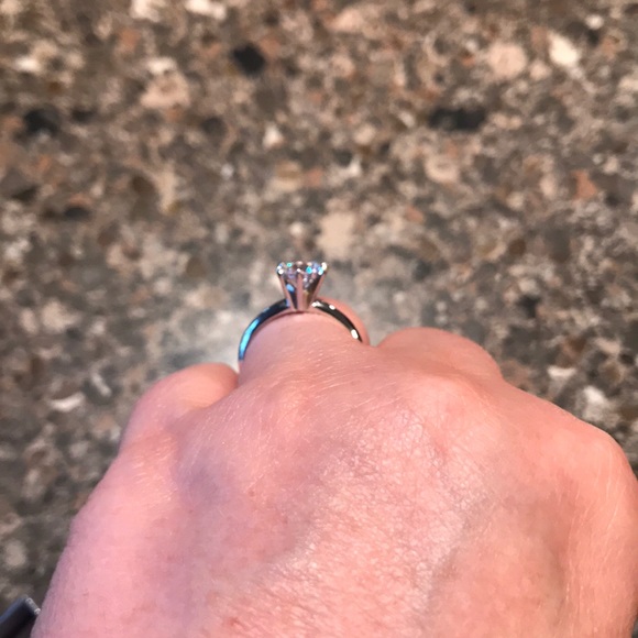 1 ct high quality cz ring - size 7, or size 7 1/5 - Picture 3 of 6